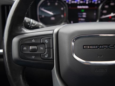 Used 2022 GMC Sierra 3500 Denali w/ Denali Ultimate Package image 24