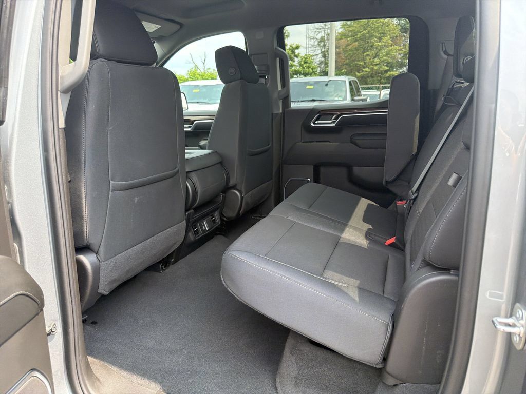 Used 2024 GMC Sierra 1500 Elevation AWD/4WD image 13