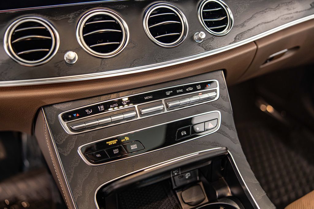 Used 2023 Mercedes-Benz E 450 4MATIC Sedan image 28