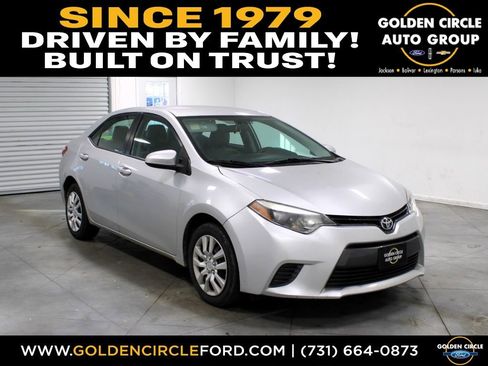 Used 2016 Toyota Corolla LE image 1