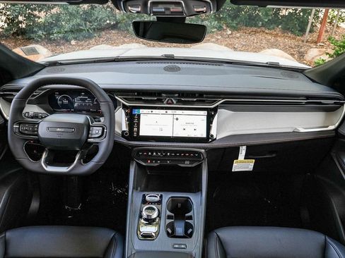 New 2026 Jeep Cherokee Limited image 13