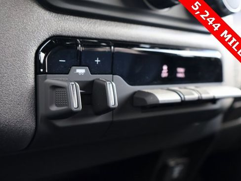 Used 2024 RAM 2500 Tradesman w/ Chrome Appearance Group image 28