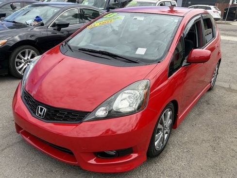 Used 2013 Honda Fit Sport image 2