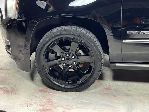 Used 2019 GMC Yukon Denali AWD/4WD image 36