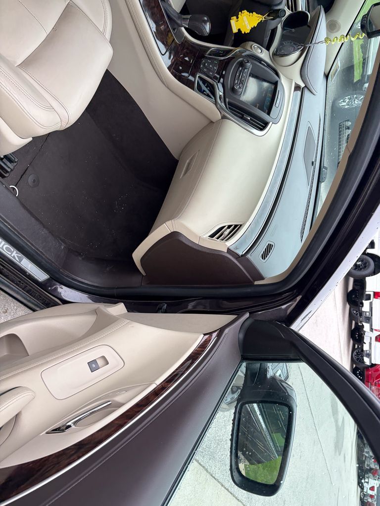 Used 2015 Buick LaCrosse Leather FWD image 16