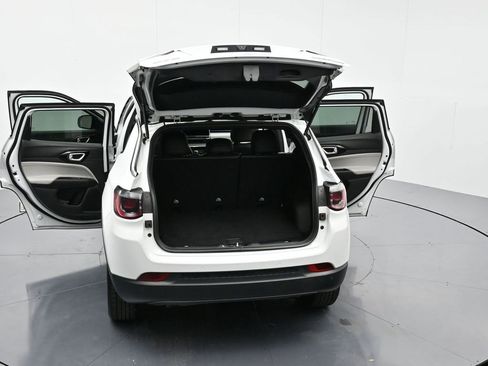 Used 2024 Jeep Compass Limited image 47