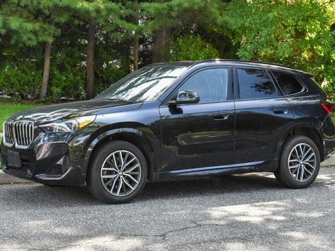 Used 2026 BMW X1 xDrive28i w/ M Sport Package AWD/4WD image 2