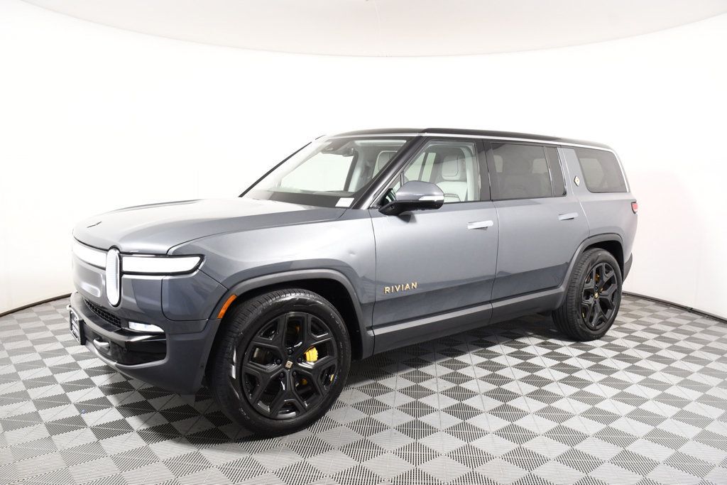 Used 2024 Rivian R1S Adventure Quad AWD/4WD image 2