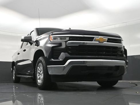 Used 2023 Chevrolet Silverado 1500 LT RWD image 33