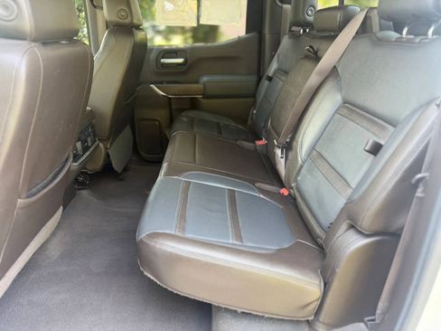 Used 2019 GMC Sierra 1500 Denali w/ Denali Ultimate Package AWD/4WD image 11
