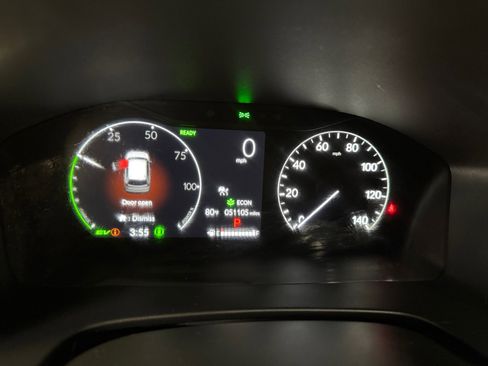 Used 2024 Honda CR-V Sport image 11