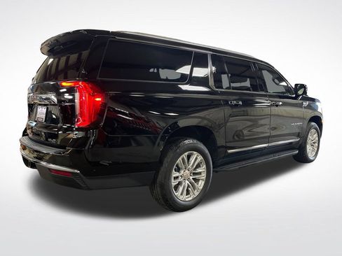 Used 2024 GMC Yukon XL SLT w/ SLT Luxury Package AWD/4WD image 5