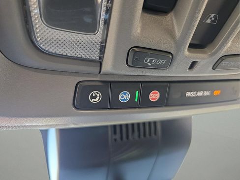 Used 2025 GMC Sierra 2500 Denali w/ Technology Package AWD/4WD image 19