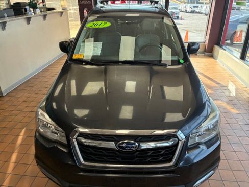 Used 2017 Subaru Forester 2.5i Limited image 6
