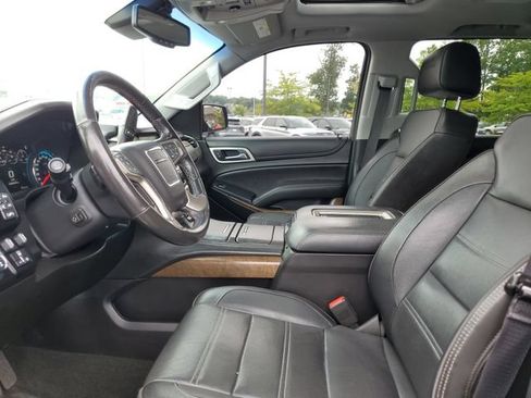 Used 2018 GMC Yukon XL Denali w/ Denali Ultimate Package AWD/4WD image 9