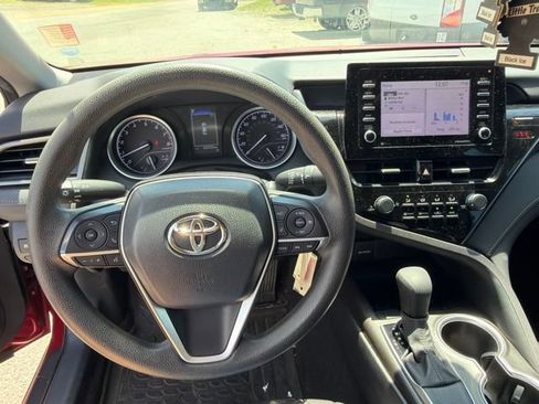 Used 2021 Toyota Camry LE FWD image 7