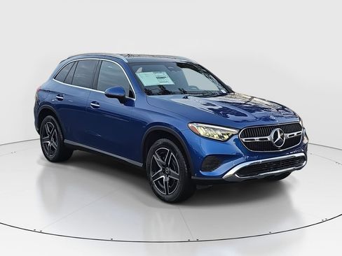 New 2026 Mercedes-Benz GLC 300 image 3