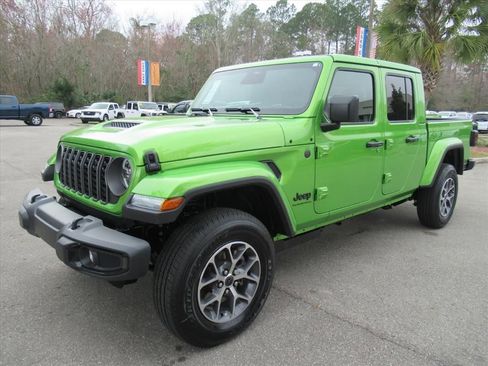 New 2026 Jeep Gladiator Sport image 3