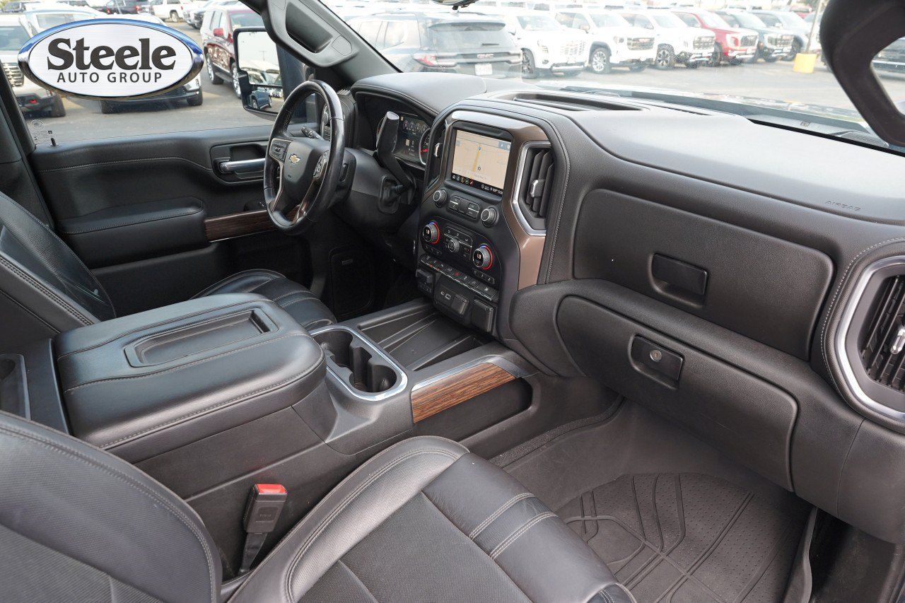 Used 2020 Chevrolet Silverado 3500 High Country w/ Technology Package AWD/4WD image 24
