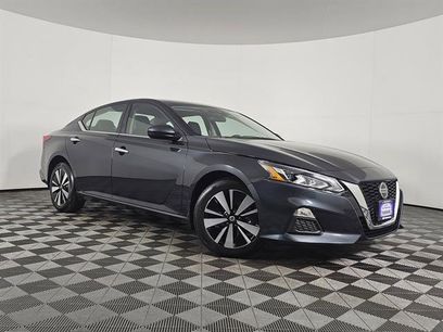 Used 2021 Nissan Altima 2.5 SV