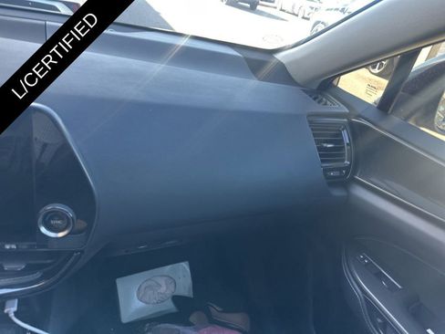 Used 2022 Lexus NX 250 FWD w/ Towing Package (2000 Lbs) image 18