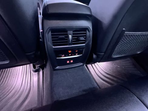 Used 2023 BMW 330i xDrive Sedan w/ Premium Package image 39