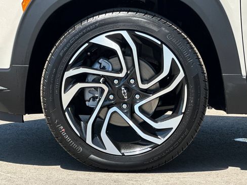 New 2026 Chevrolet TrailBlazer RS w/ Driver Confidence Package FWD image 25