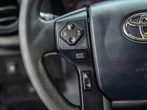 Used 2020 Toyota Tacoma SR AWD/4WD image 27
