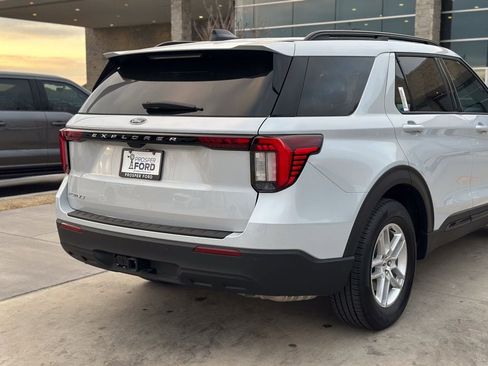 New 2026 Ford Explorer Active RWD image 64