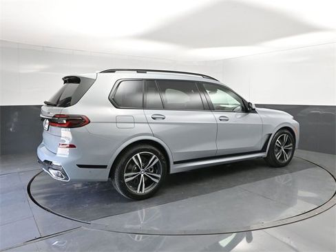 New 2026 BMW X7 xDrive40i image 15