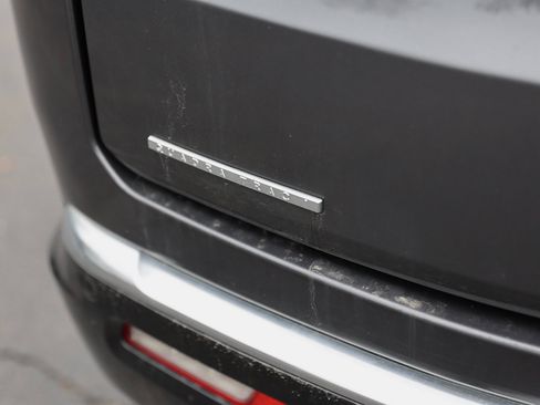 Used 2022 Jeep Wagoneer Series I w/ Premium Group I image 10