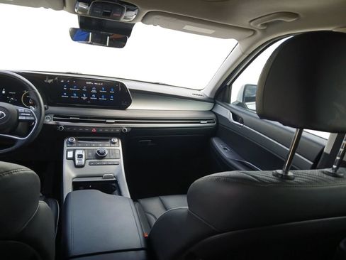 Used 2024 Hyundai Palisade SEL w/ Premium Package FWD image 5