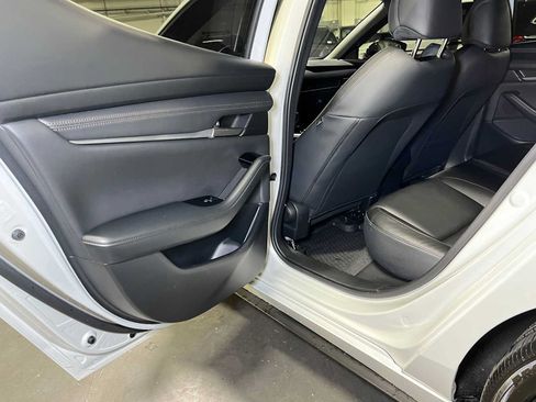 Used 2025 MAZDA MAZDA3 s Sport FWD image 18