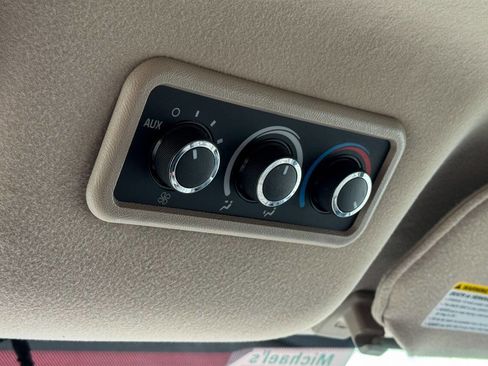 Used 2014 Chevrolet Express 2500 LS RWD image 24