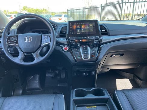 Certified 2024 Honda Odyssey Elite image 17