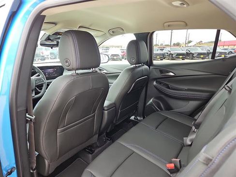 Used 2026 Buick Encore GX Sport Touring w/ Comfort Package image 9