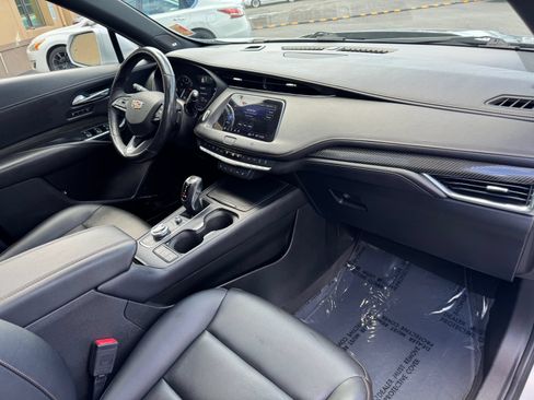 Used 2019 Cadillac XT4 Sport w/ Cold Weather Package AWD/4WD image 23