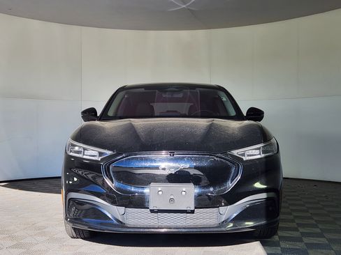 Used 2021 Ford Mustang Mach-E Premium image 2