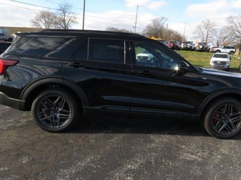 New 2025 Ford Explorer ST-Line w/ Premium Package image 9