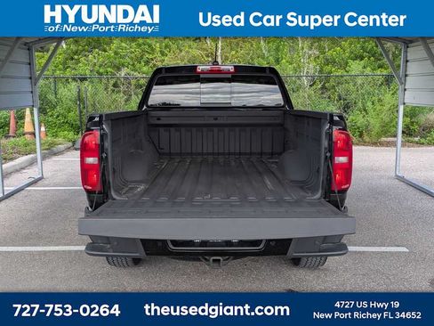 Used 2020 Chevrolet Colorado Z71 AWD/4WD image 12
