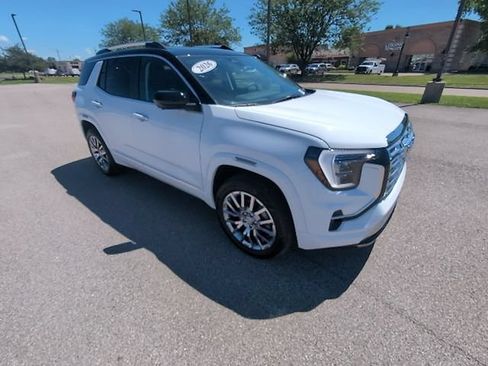 Used 2026 GMC Terrain Denali AWD/4WD image 2