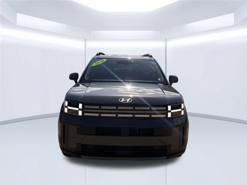 Used 2026 Hyundai Santa Fe SEL FWD image 2