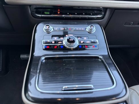 Used 2023 Lincoln Nautilus Reserve w/ Equipment Group 201A FWD image 33