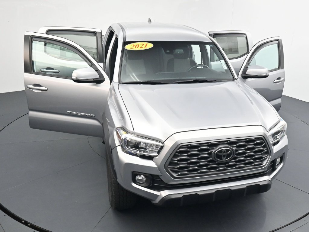 Used 2021 Toyota Tacoma TRD Off-Road AWD/4WD image 43