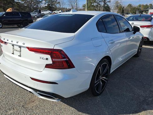 Used 2019 Volvo S60 T6 R-Design image 5