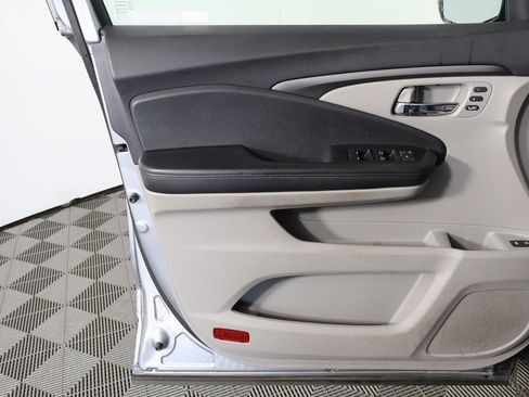 Used 2021 Honda Pilot Special Edition image 10