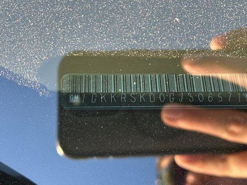 Used 2016 GMC Acadia SLT image 3