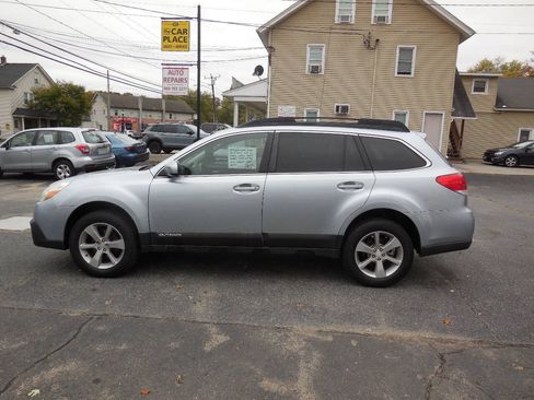 Used 2014 Subaru Outback 2.5i Premium AWD/4WD image 2