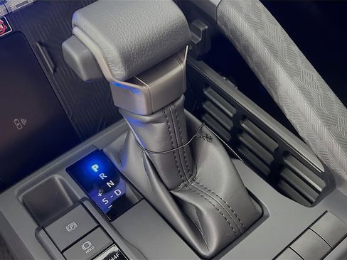 Used 2024 Toyota Tacoma Limited image 25