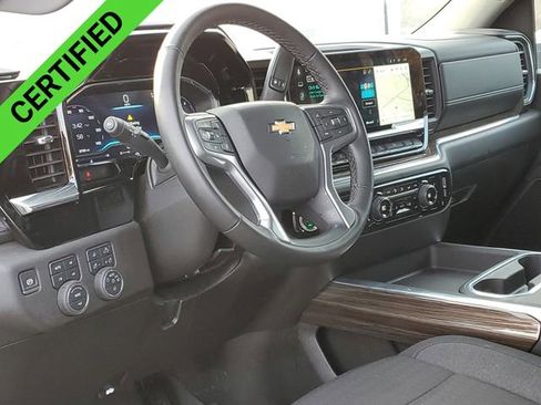 Used 2025 Chevrolet Silverado 2500 LT image 11